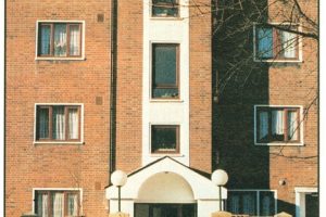 eighties housing ready