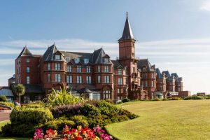 slieve-donard-exterior-2