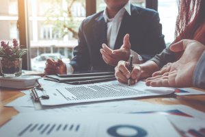 contractsigning_shutterstock_694253248_credamnajkhetsamtippw030519_813036