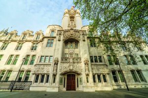 Supreme Court_credit_shutterstock_Old Town Tourist_2343368699