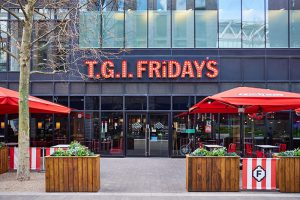 tgi-fridays-london-designer-outlet-00