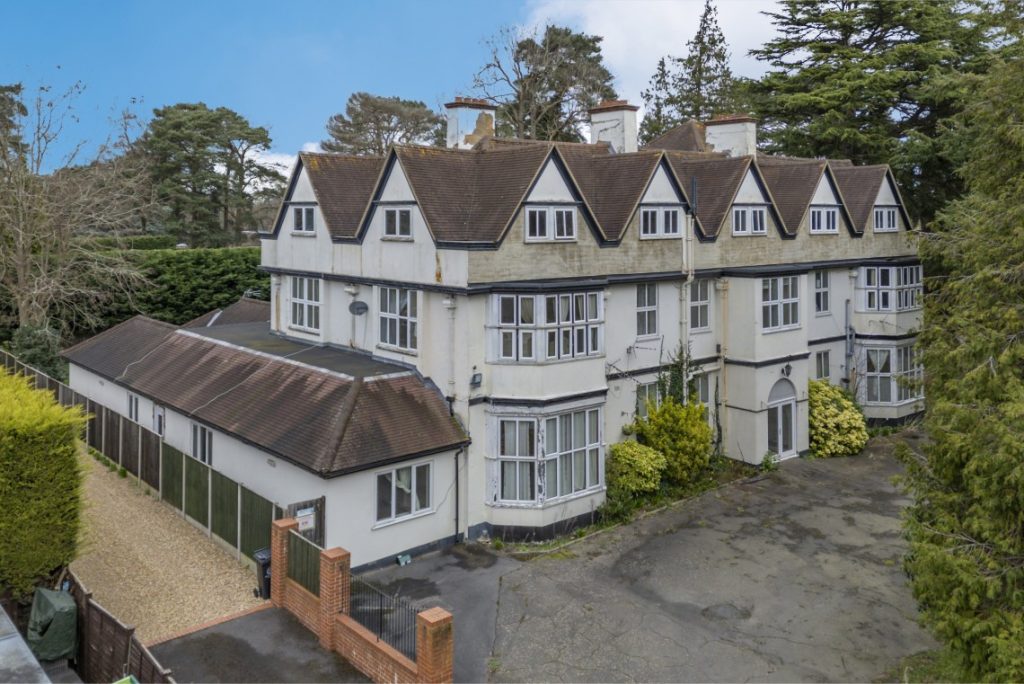 Allsop raises £57m in biggest resi auction since 2021 | Property Week Allsop raises £57m in biggest resi auction since 2021 | Property Week