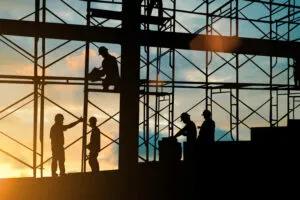 Building-site-workers-sihouette-shutterstock_697054036-yuttana-Contributor-Studio-300x200.webp
