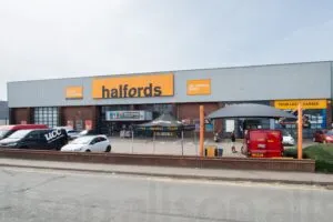 Halfords Autocentre, Marley Way, Banbury, Oxfordshire, OX16 2RL