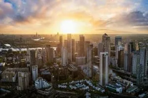 Docklands-skyline-looking-to-City-shutterstock_2467146017-Sven-Hansche-scaled-e1769616969634-300x200.webp