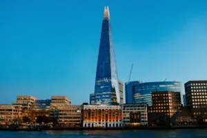 The-Shard_credit_shutterstock_gonzalezmauri.foto_2639219267-300x200.webp