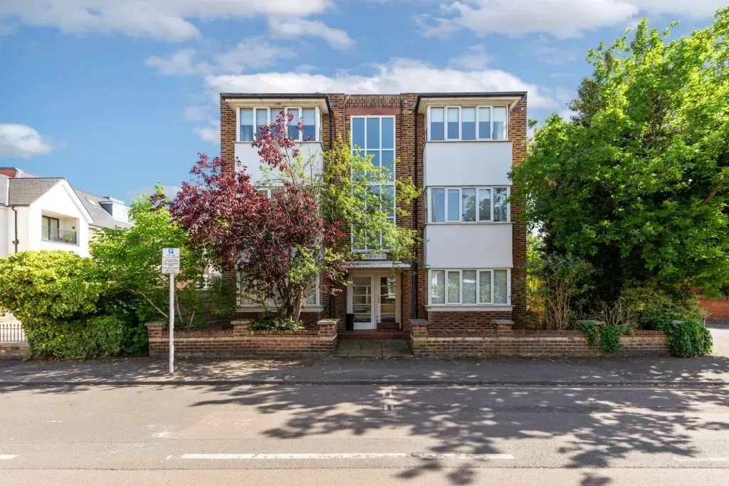 London resi block helps Savills raise £41m at July auction