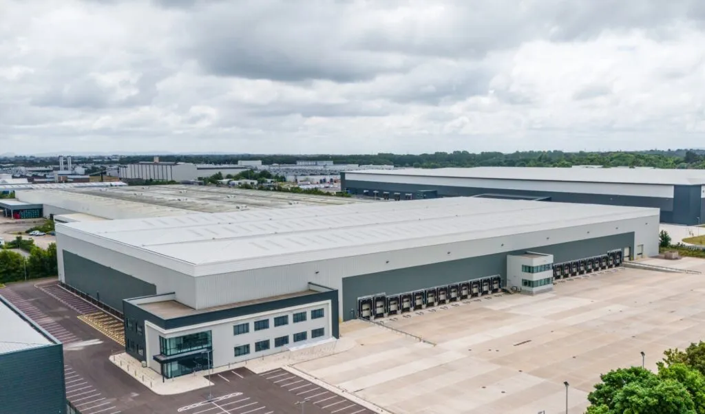 Manufacturer signs long-term lease for 200,000 sq ft at Arrow’s Aviator Park